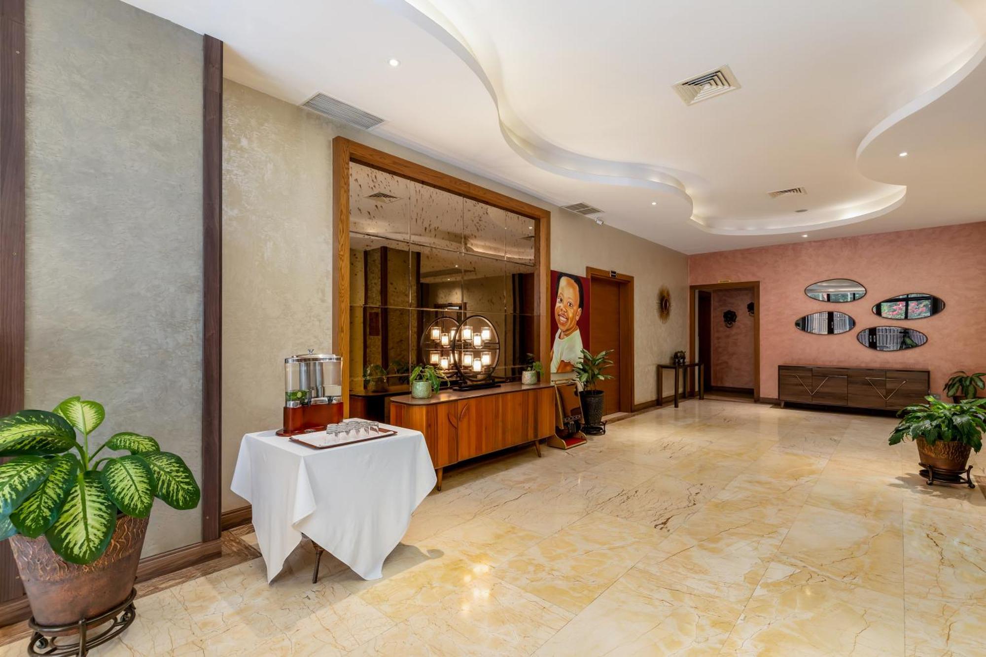 The Athena Hotel Kampala Exterior photo